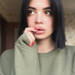 Оля Артёмова