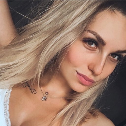 Яна Рожкова