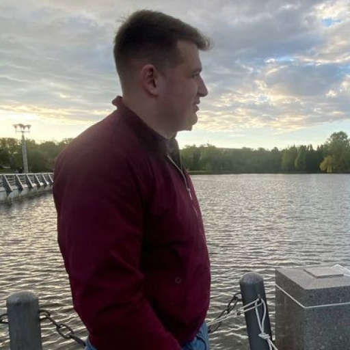 Артём Апетёнок