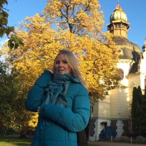 Лена Суслова