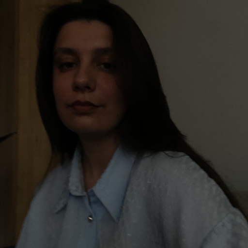 Оля Сивакова