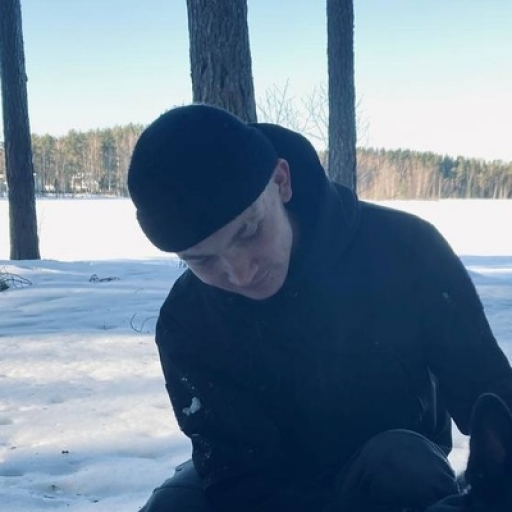 Михаил Пахолюк