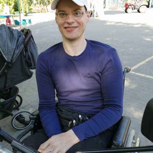 Александр Викторович