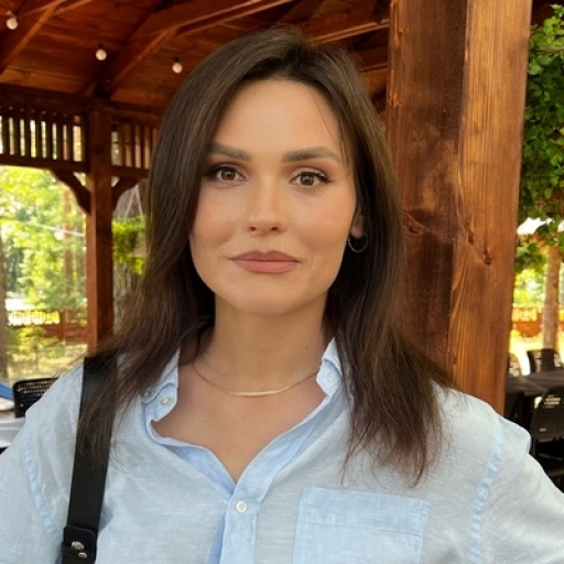 Анна Мостович