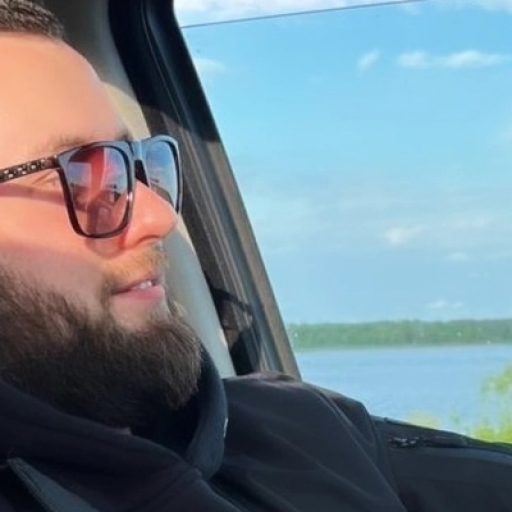 Евгений Емельянов