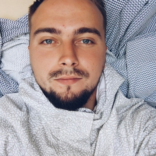 Денис Корниенко