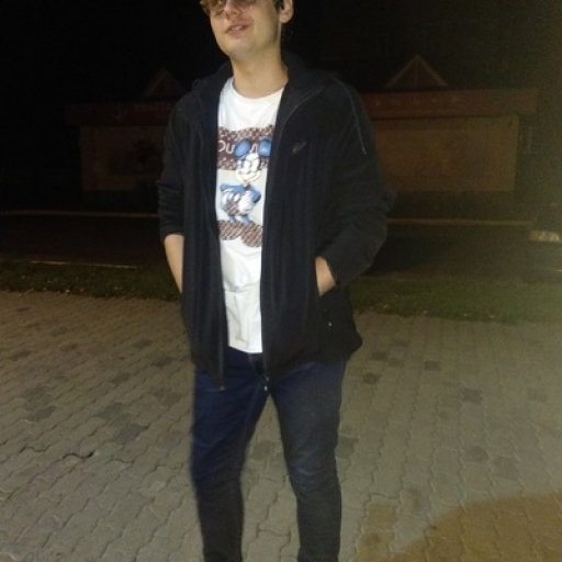 Паша Лелеш