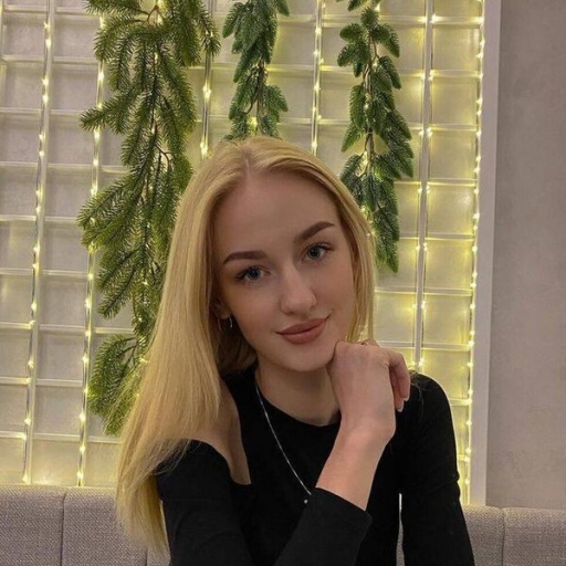 Амина Худякова